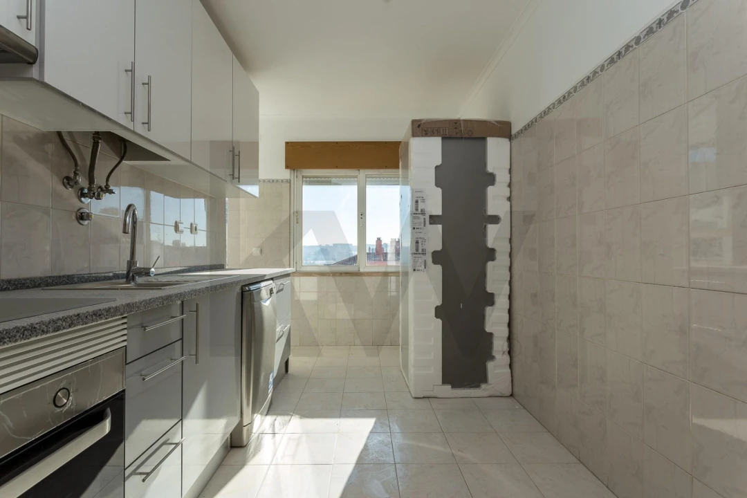Apartamento T2 para Venda em Alvalade Foto 8