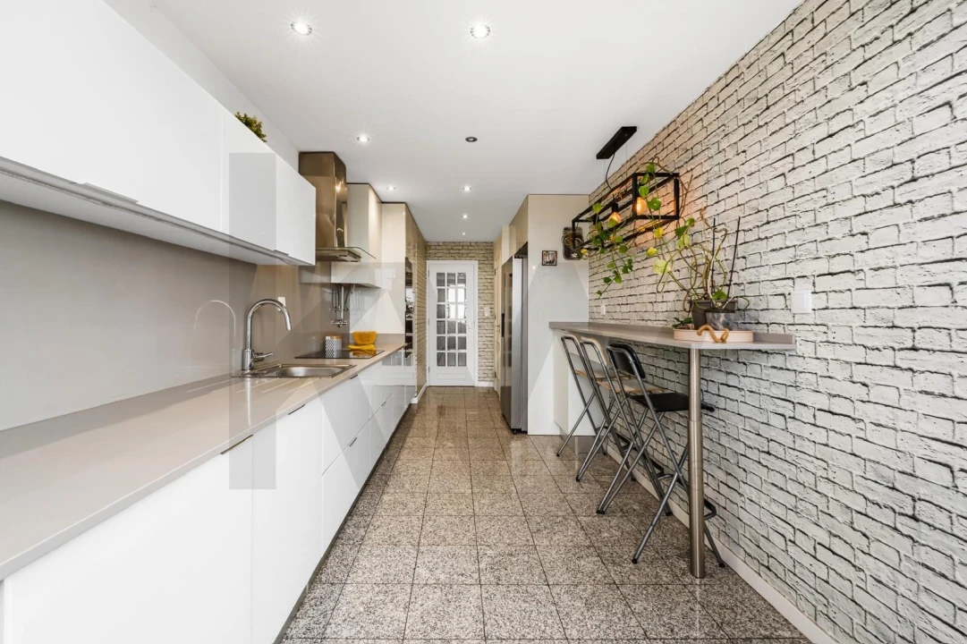 Apartamento T4 para Arrendamento em Oeiras e São Julião da Barra, Paço de Arcos e Caxias Foto 11