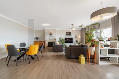 Apartamento T4 para Arrendamento em Oeiras e São Julião da Barra, Paço de Arcos e Caxias