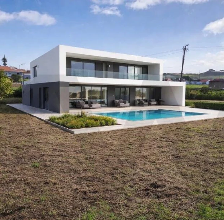 Terreno para Venda em Manique do Intendente, Vila Nova de São Pedro e Maçussa Foto 1