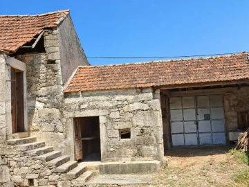 Moradia T3 para Venda em Milhazes, Vilar de Figos e Faria