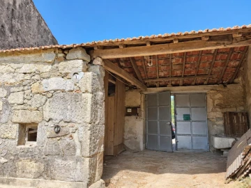 Moradia T3 para Venda em Milhazes, Vilar de Figos e Faria