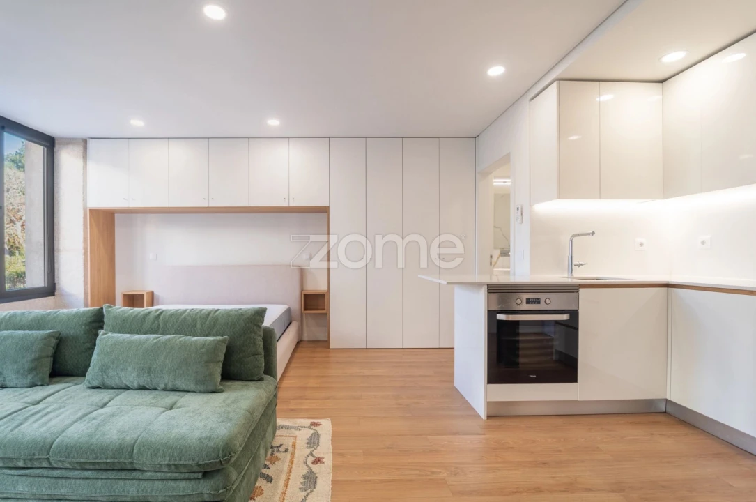Apartamento T1 para Venda em Cedofeita, Santo Ildefonso, Sé, Miragaia, São Nicolau e Vitória Foto 1