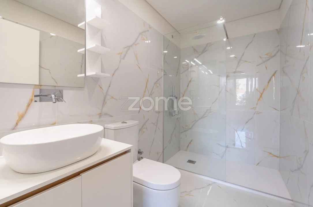 Apartamento T1 para Venda em Cedofeita, Santo Ildefonso, Sé, Miragaia, São Nicolau e Vitória Foto 14