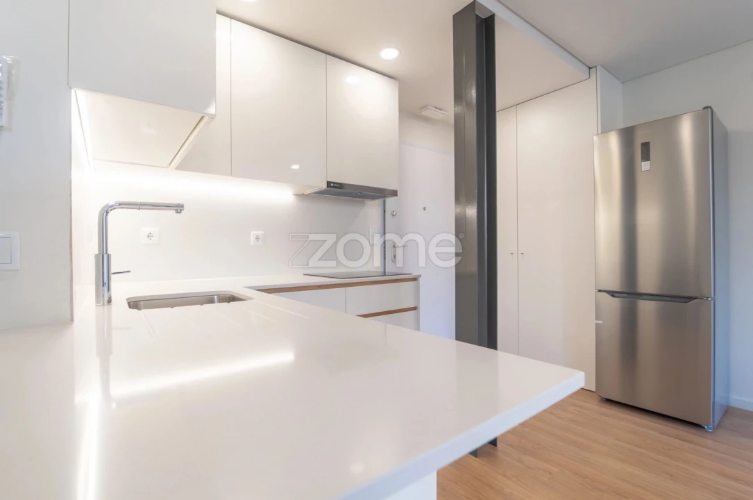 Apartamento T1 para Venda em Cedofeita, Santo Ildefonso, Sé, Miragaia, São Nicolau e Vitória Foto 7