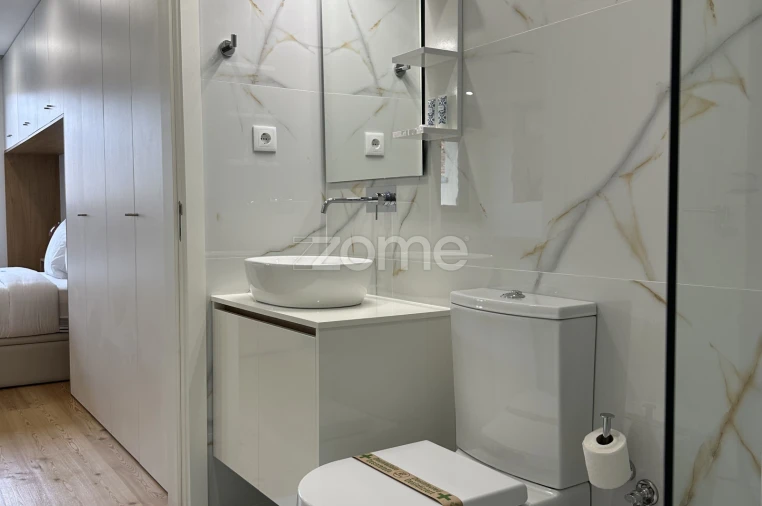 Apartamento T1 para Venda em Cedofeita, Santo Ildefonso, Sé, Miragaia, São Nicolau e Vitória Foto 13
