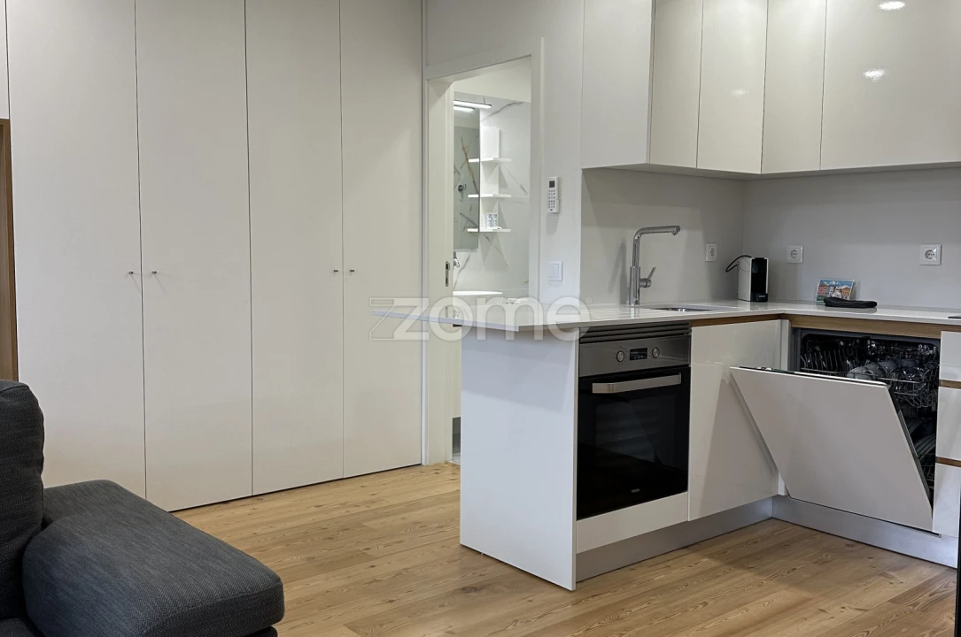 Apartamento T1 para Venda em Cedofeita, Santo Ildefonso, Sé, Miragaia, São Nicolau e Vitória Foto 14