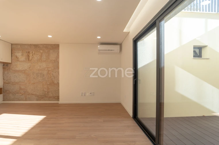 Apartamento T1 para Venda em Cedofeita, Santo Ildefonso, Sé, Miragaia, São Nicolau e Vitória Foto 4