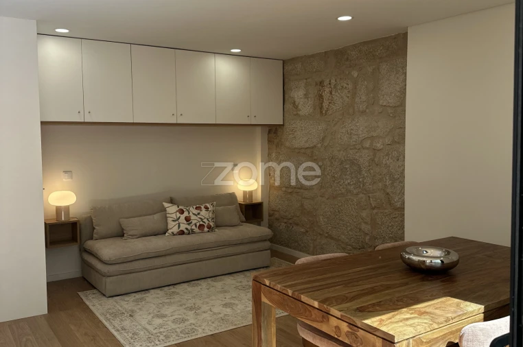 Apartamento T1 para Venda em Cedofeita, Santo Ildefonso, Sé, Miragaia, São Nicolau e Vitória Foto 4