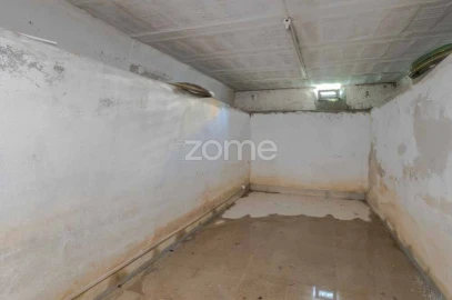 Apartamento T3 para Venda em Lordelo do Ouro e Massarelos