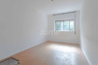 Apartamento T3 para Venda em Lordelo do Ouro e Massarelos