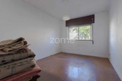Apartamento T3 para Venda em Lordelo do Ouro e Massarelos
