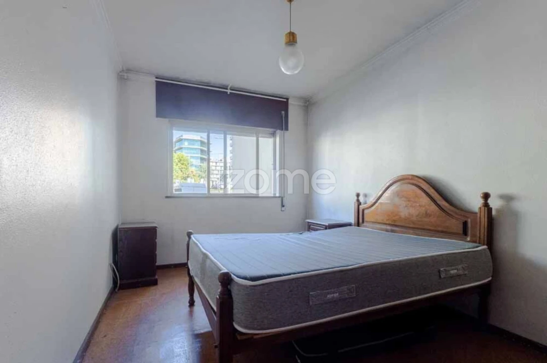 Apartamento T3 para Venda em Lordelo do Ouro e Massarelos Foto 9