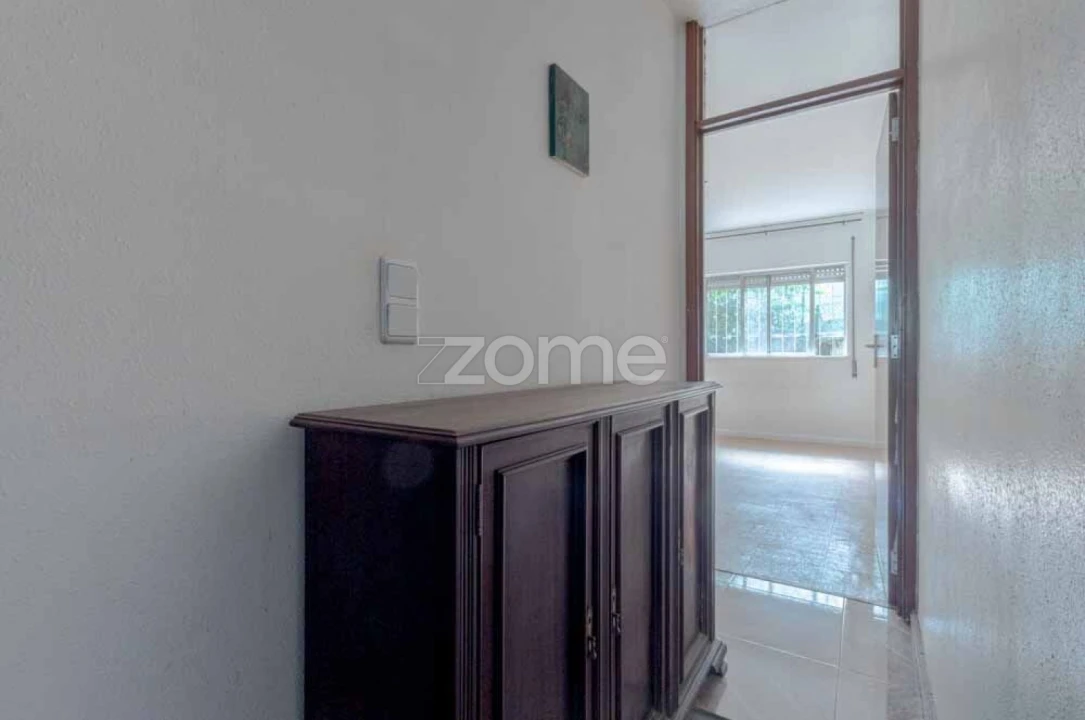 Apartamento T3 para Venda em Lordelo do Ouro e Massarelos Foto 11