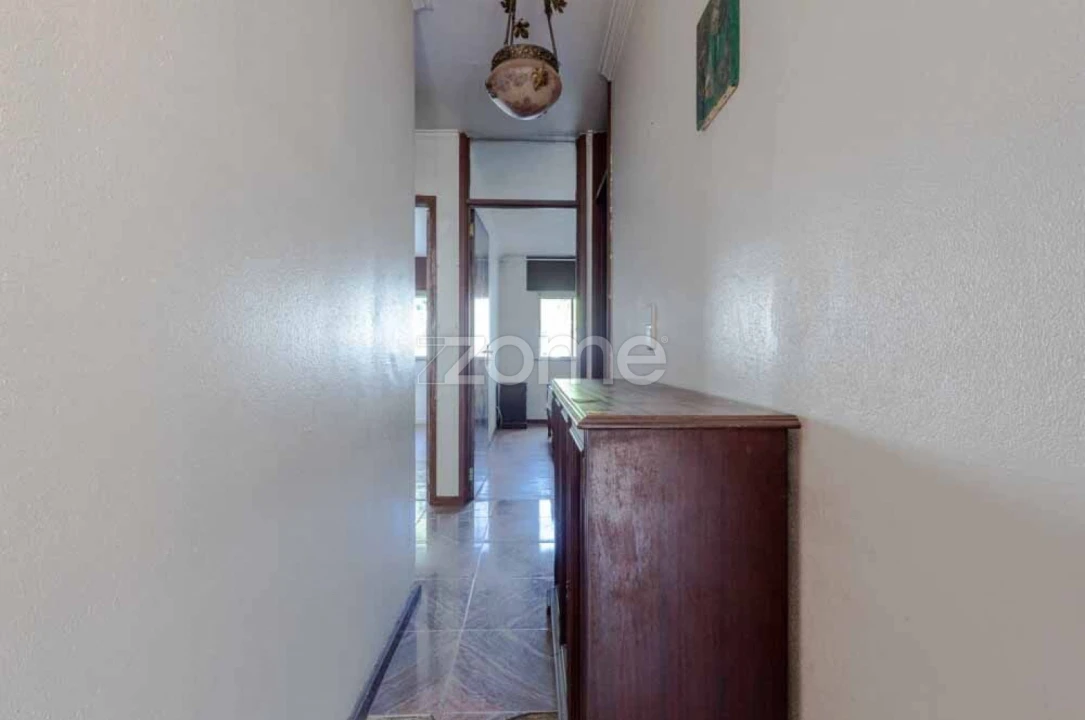 Apartamento T3 para Venda em Lordelo do Ouro e Massarelos Foto 14