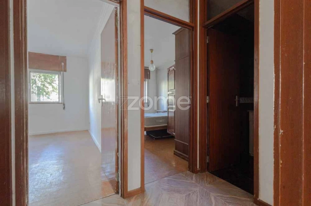Apartamento T3 para Venda em Lordelo do Ouro e Massarelos Foto 17