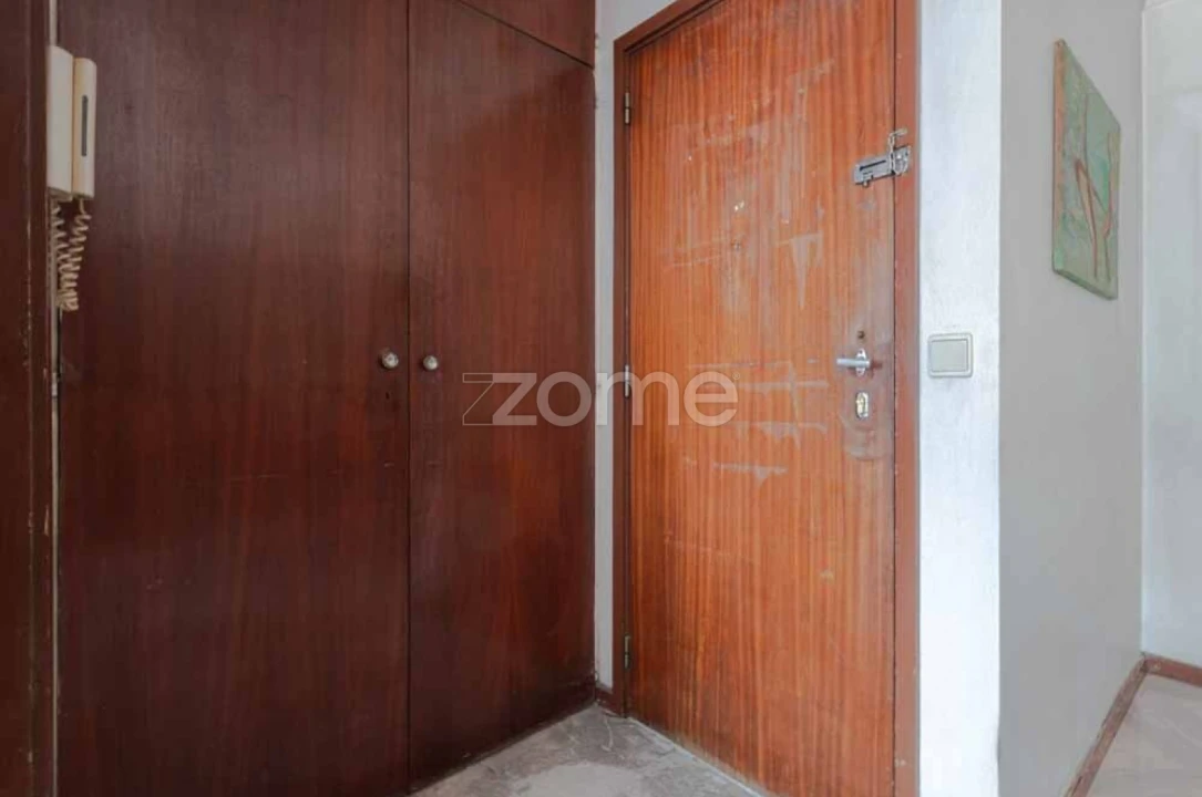 Apartamento T3 para Venda em Lordelo do Ouro e Massarelos Foto 18