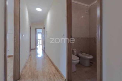 Apartamento T3 para Arrendamento em Malta e Canidelo