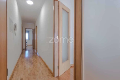 Apartamento T3 para Arrendamento em Malta e Canidelo