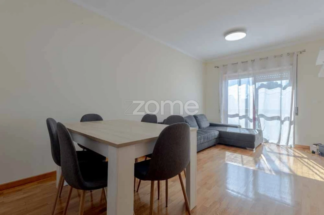 Apartamento T3 para Arrendamento em Malta e Canidelo Foto 8