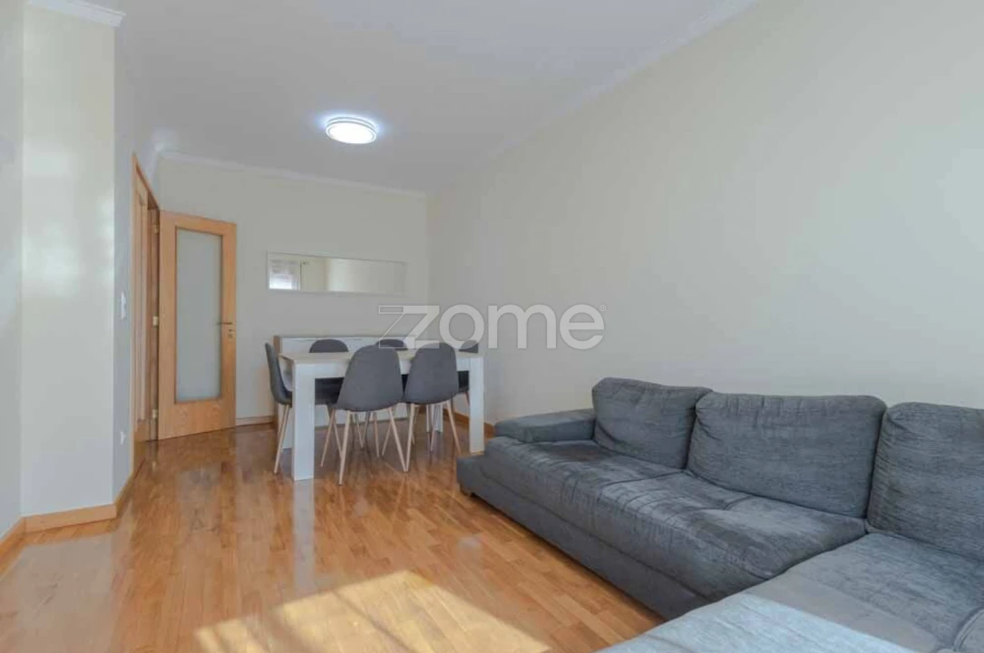 Apartamento T3 para Arrendamento em Malta e Canidelo Foto 1