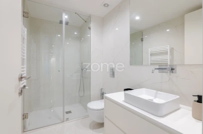 Apartamento T4 para Arrendamento em São Felix da Marinha