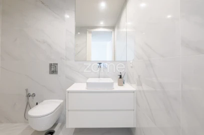 Apartamento T4 para Arrendamento em São Felix da Marinha