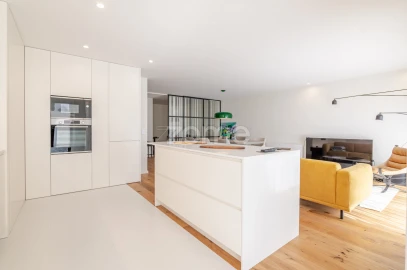 Apartamento T4 para Arrendamento em São Felix da Marinha
