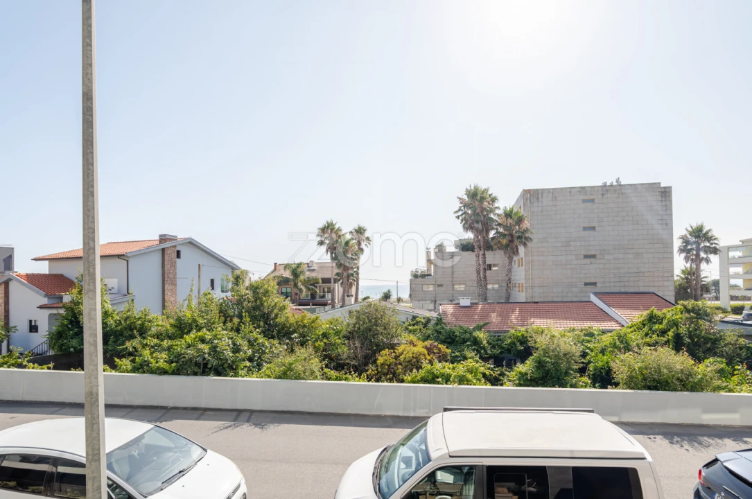 Apartamento T4 para Arrendamento em São Felix da Marinha Foto 10