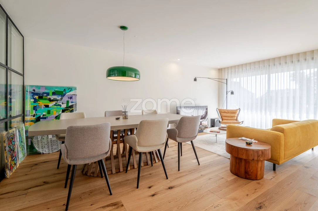 Apartamento T4 para Arrendamento em São Felix da Marinha Foto 2