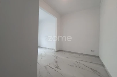 Apartamento T2 para Venda em Cacém e São Marcos