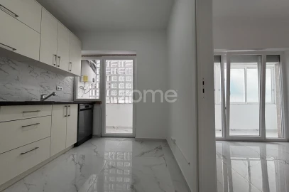 Apartamento T2 para Venda em Cacém e São Marcos