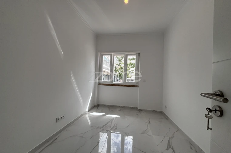 Apartamento T2 para Venda em Cacém e São Marcos Foto 3