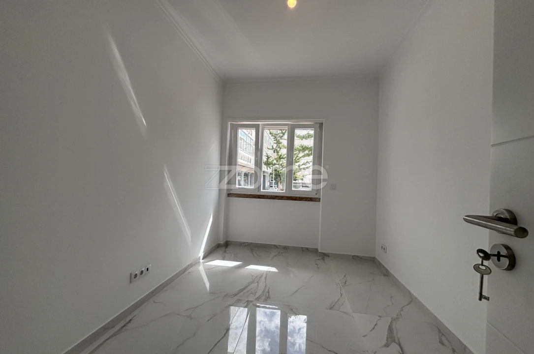 Apartamento T2 para Venda em Cacém e São Marcos Foto 3