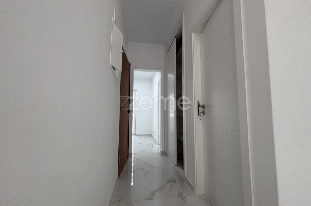 Apartamento T2 para Venda em Cacém e São Marcos Foto 12