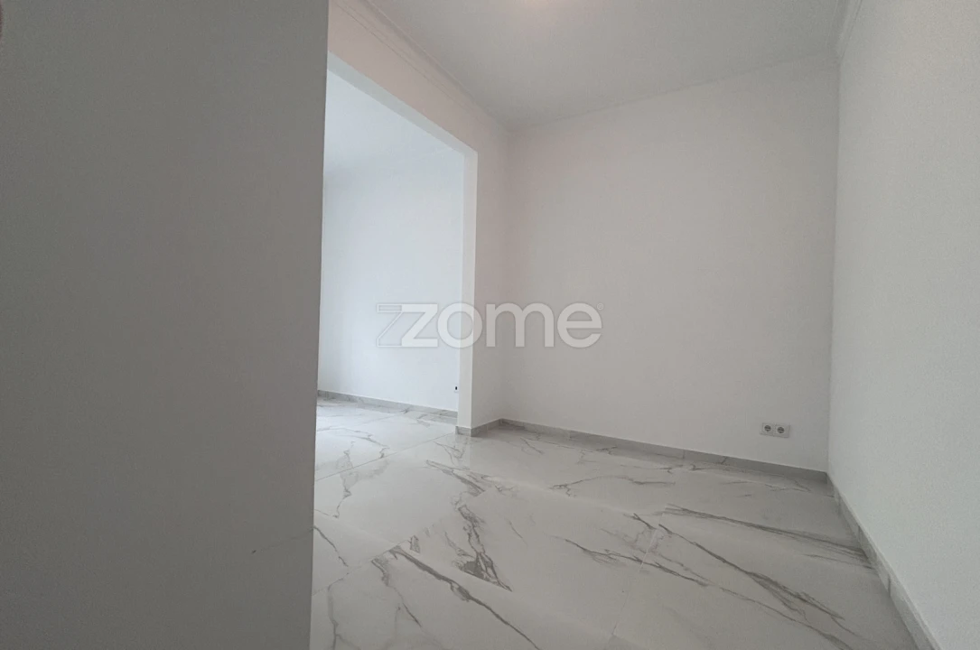 Apartamento T2 para Venda em Cacém e São Marcos Foto 13