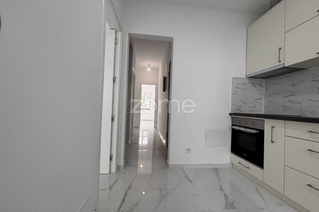 Apartamento T2 para Venda em Cacém e São Marcos Foto 5