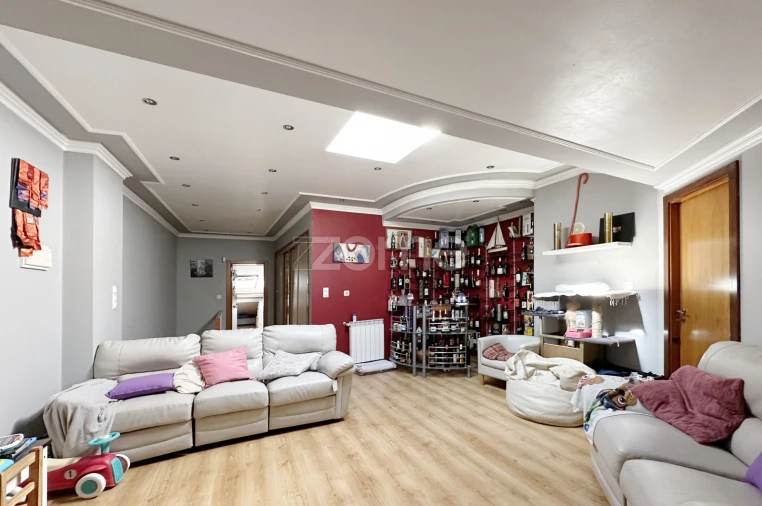 Apartamento T2 para Venda em Algueirão-Mem Martins Foto 3