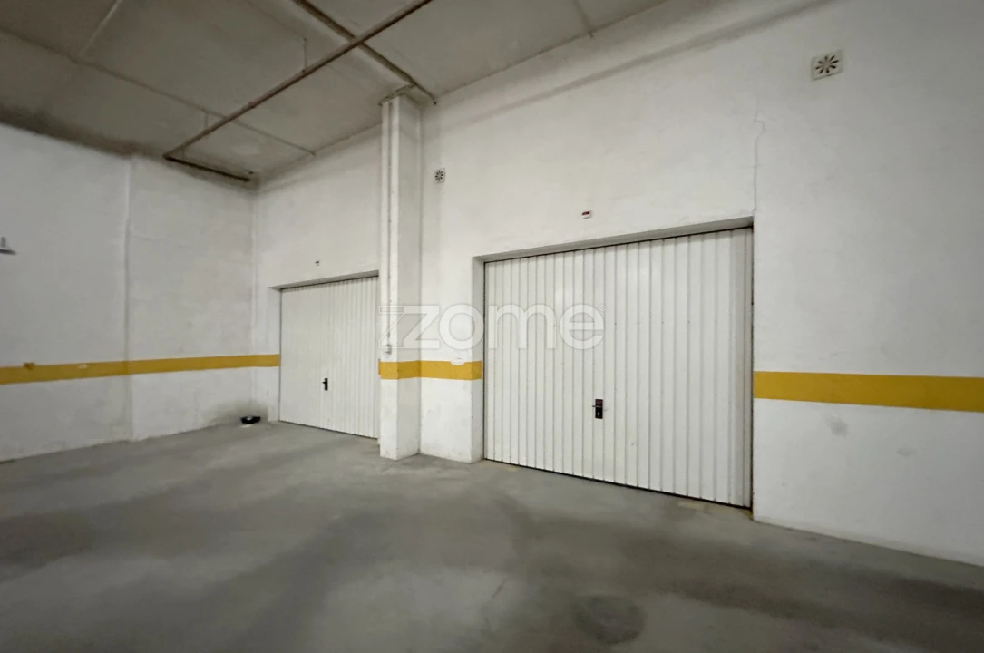 Apartamento T2 para Venda em Algueirão-Mem Martins Foto 32