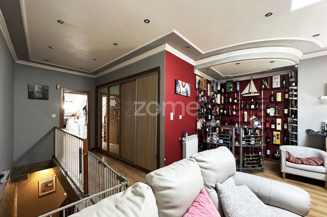 Apartamento T2 para Venda em Algueirão-Mem Martins Foto 6