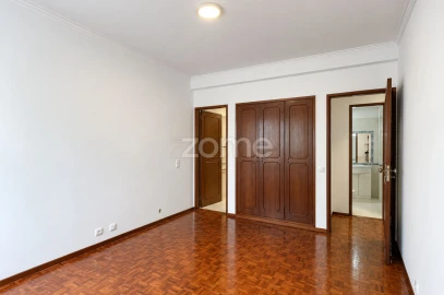 Apartamento T3 para Arrendamento em Moscavide e Portela