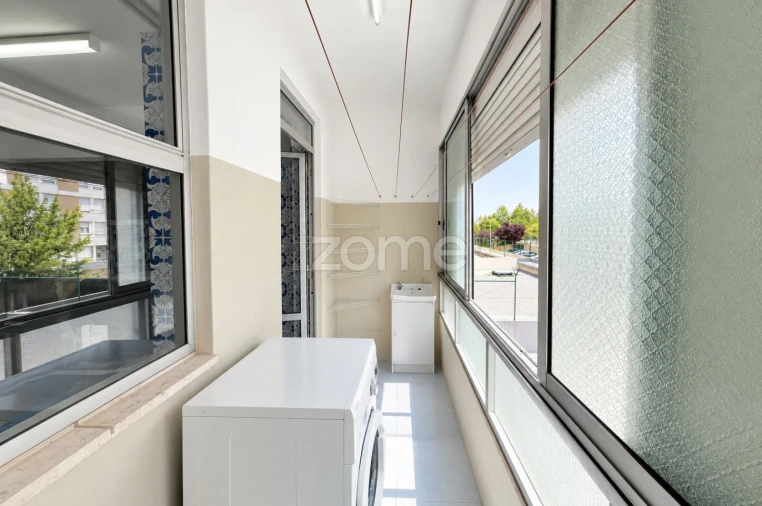 Apartamento T3 para Arrendamento em Moscavide e Portela Foto 14