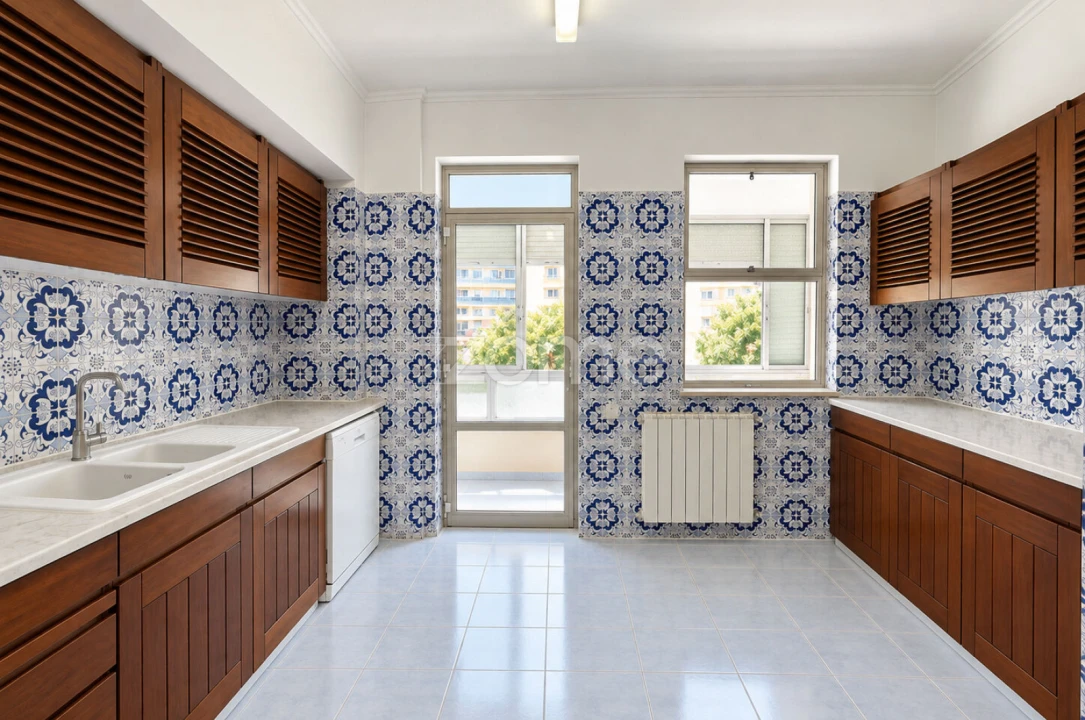 Apartamento T3 para Arrendamento em Moscavide e Portela Foto 12