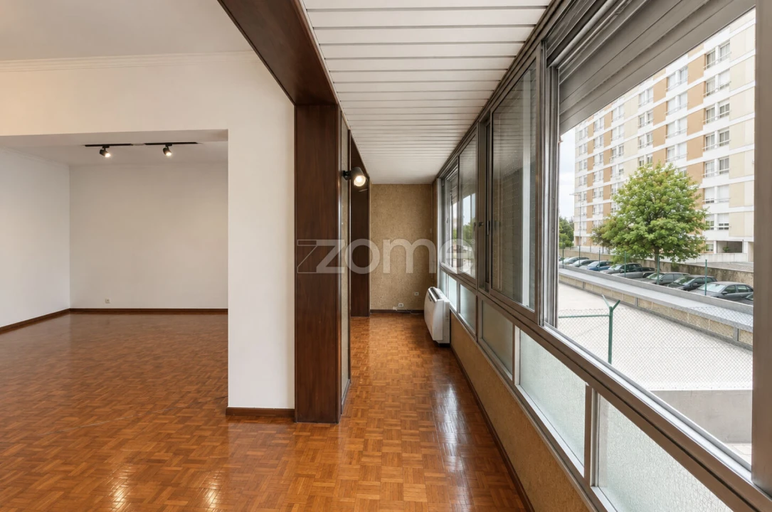 Apartamento T3 para Arrendamento em Moscavide e Portela Foto 3