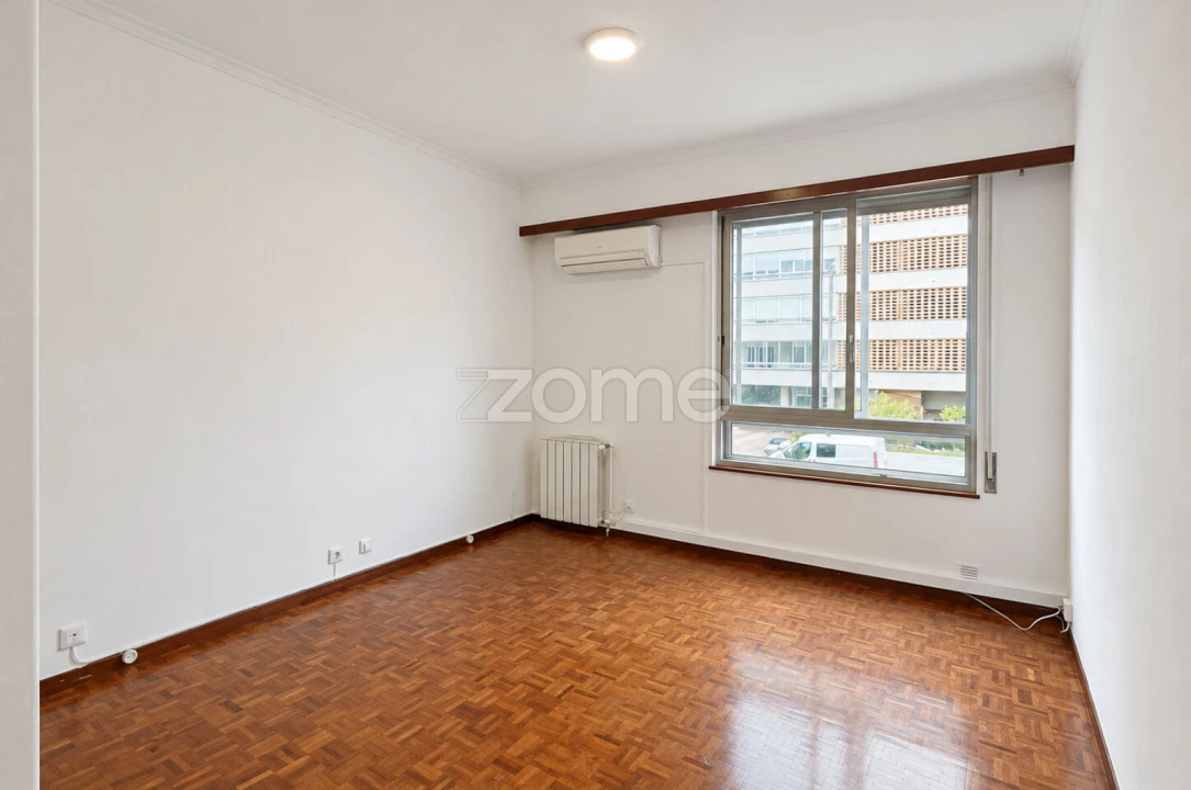 Apartamento T3 para Arrendamento em Moscavide e Portela Foto 18