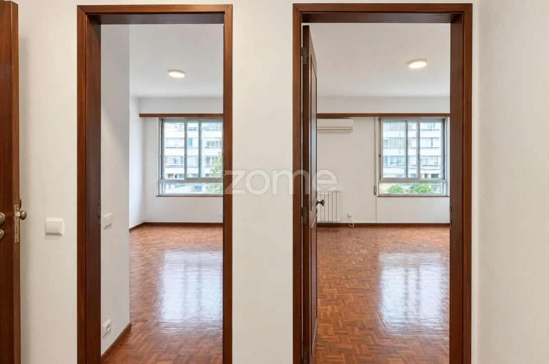 Apartamento T3 para Arrendamento em Moscavide e Portela Foto 21