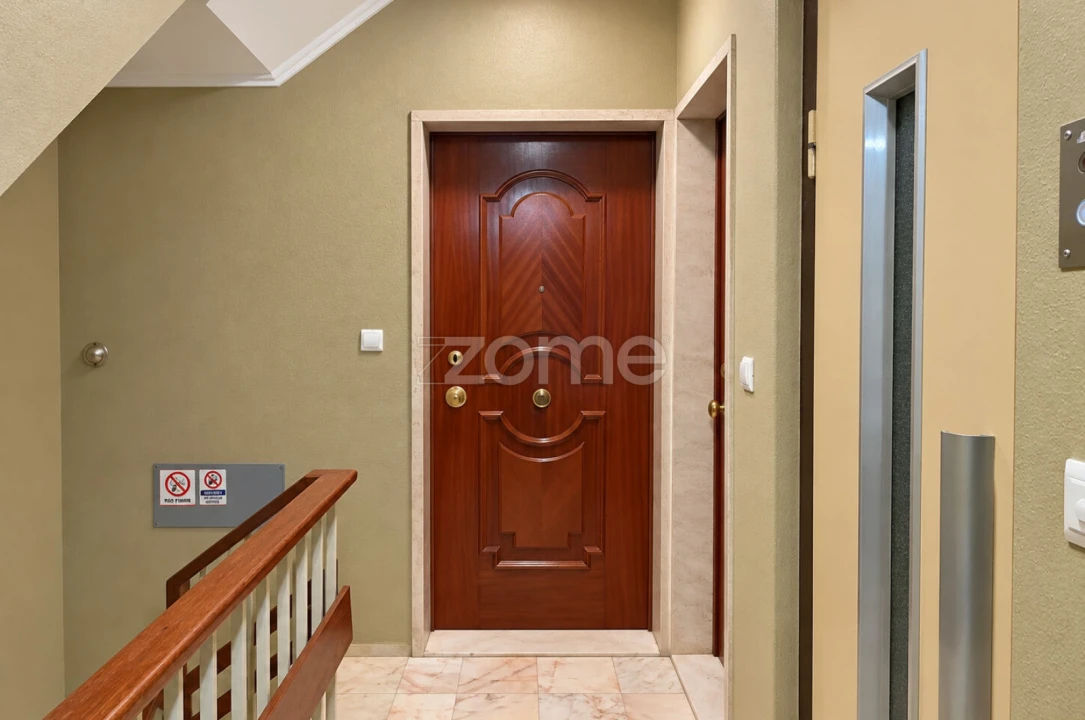Apartamento T3 para Arrendamento em Moscavide e Portela Foto 34
