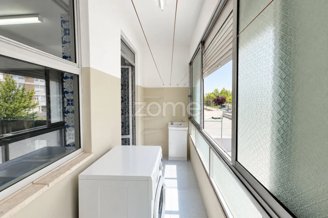 Apartamento T3 para Arrendamento em Moscavide e Portela Foto 14