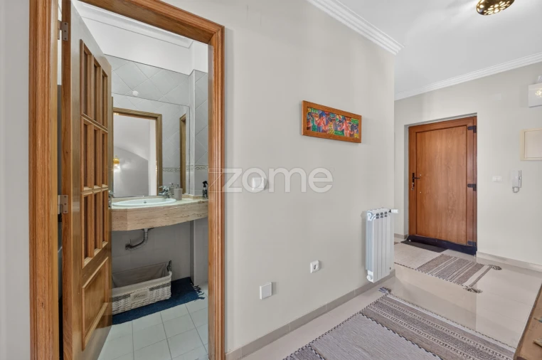 Moradia T4 para Venda em Pontinha e Famões Foto 17