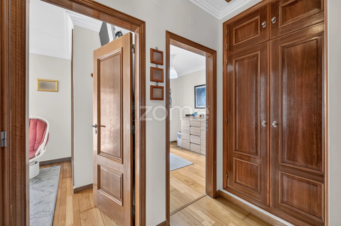 Moradia T4 para Venda em Pontinha e Famões Foto 32